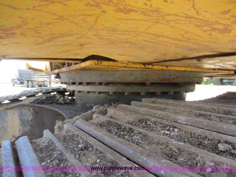 image for item C5500 Komatsu PC200-6 excavator