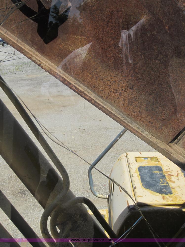 image for item C5500 Komatsu PC200-6 excavator