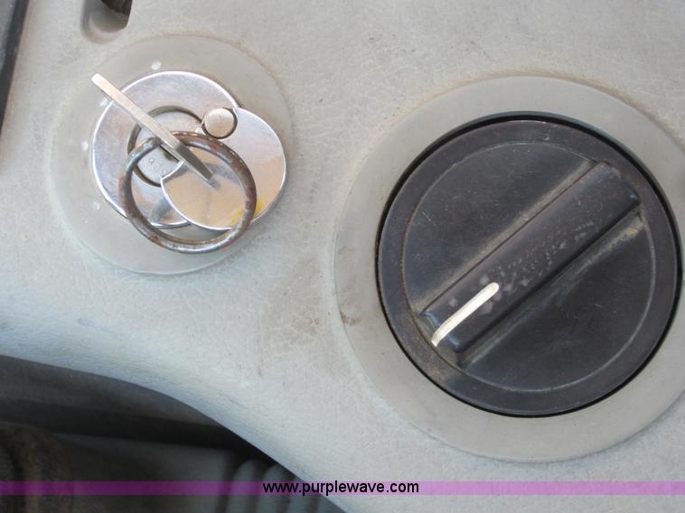 image for item C5500 Komatsu PC200-6 excavator