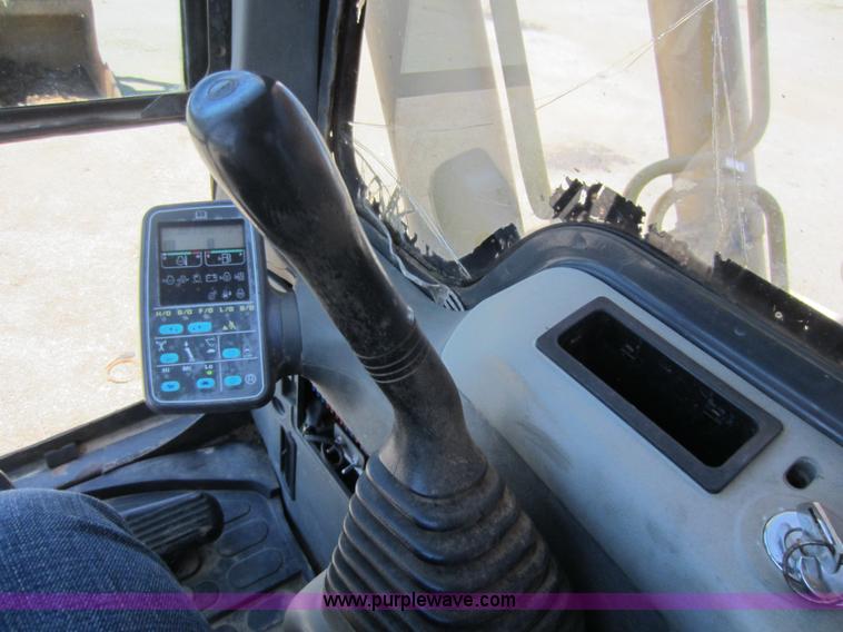 image for item C5500 Komatsu PC200-6 excavator