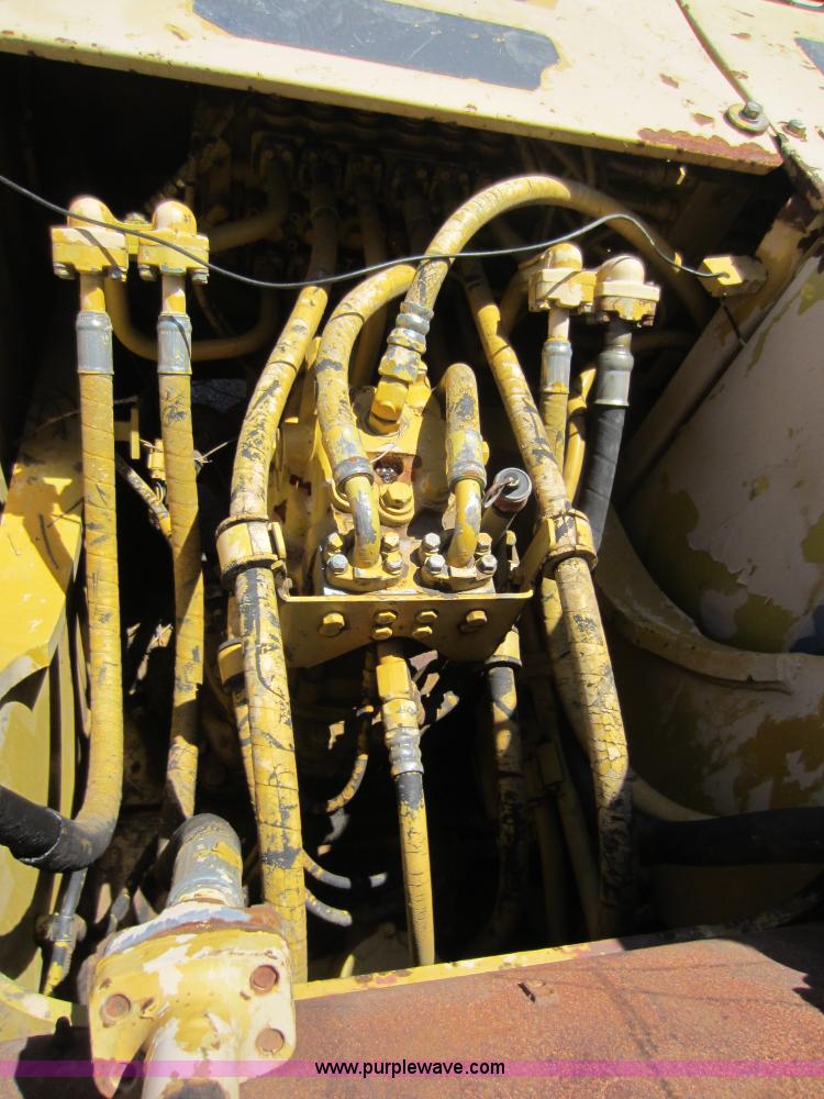 image for item C5500 Komatsu PC200-6 excavator