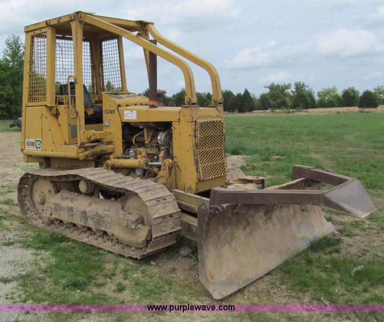 image for item D3164 1983 Caterpillar D3B dozer