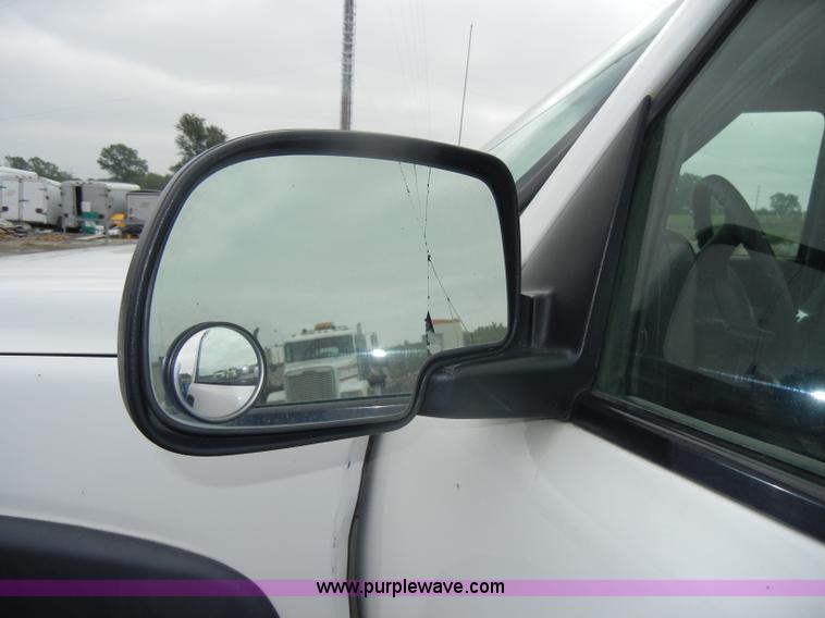 image for item D4053 2002 Chevrolet 2500 HD Silverado pickup truck