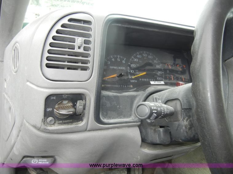 image for item D4054 1998 Chevrolet 2500 Cheyenne pickup truck