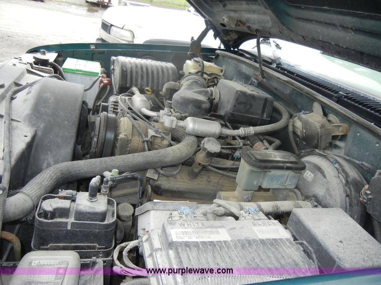 image for item D4054 1998 Chevrolet 2500 Cheyenne pickup truck