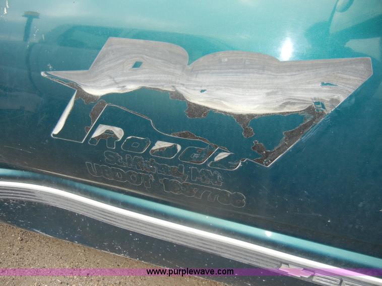 image for item D4054 1998 Chevrolet 2500 Cheyenne pickup truck