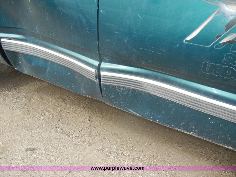 image for item D4054 1998 Chevrolet 2500 Cheyenne pickup truck