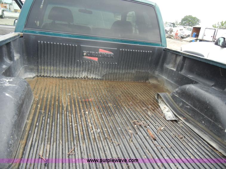 image for item D4054 1998 Chevrolet 2500 Cheyenne pickup truck