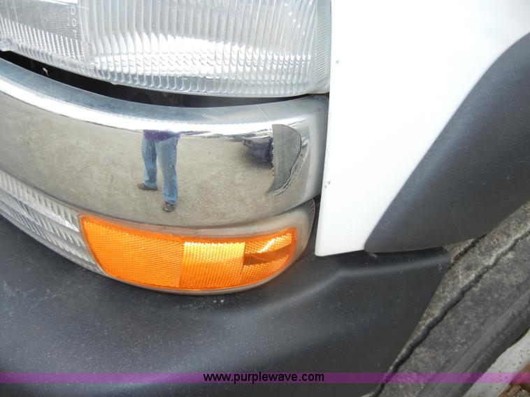 image for item D4055 2001 Chevrolet 3500 Silverado utility truck