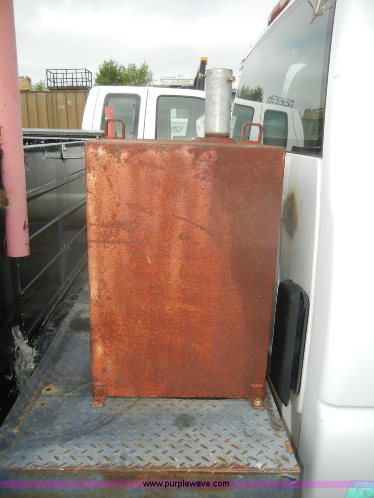 image for item D4055 2001 Chevrolet 3500 Silverado utility truck