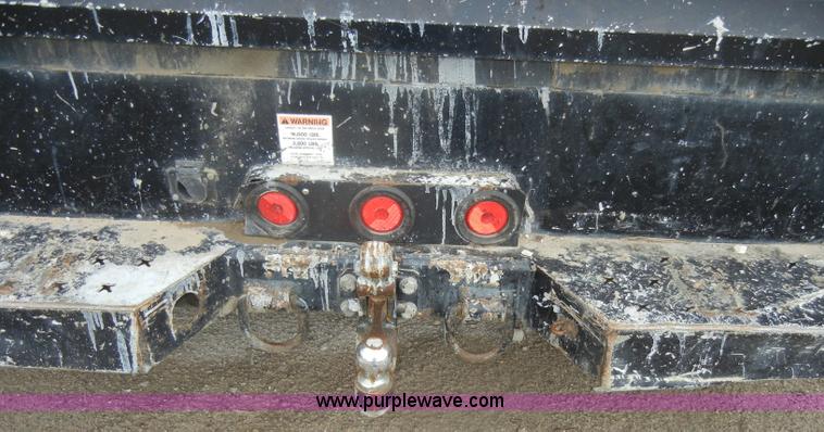 image for item D4055 2001 Chevrolet 3500 Silverado utility truck