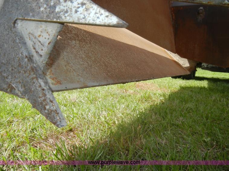 image for item D4076 2006 CTS BDT-40 40' pack mule trailer