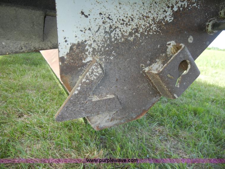 image for item D4076 2006 CTS BDT-40 40' pack mule trailer