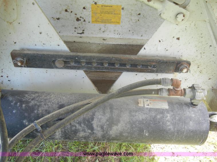 image for item D4076 2006 CTS BDT-40 40' pack mule trailer