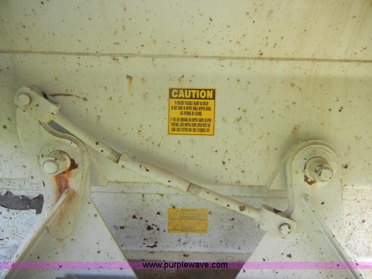 image for item D4076 2006 CTS BDT-40 40' pack mule trailer