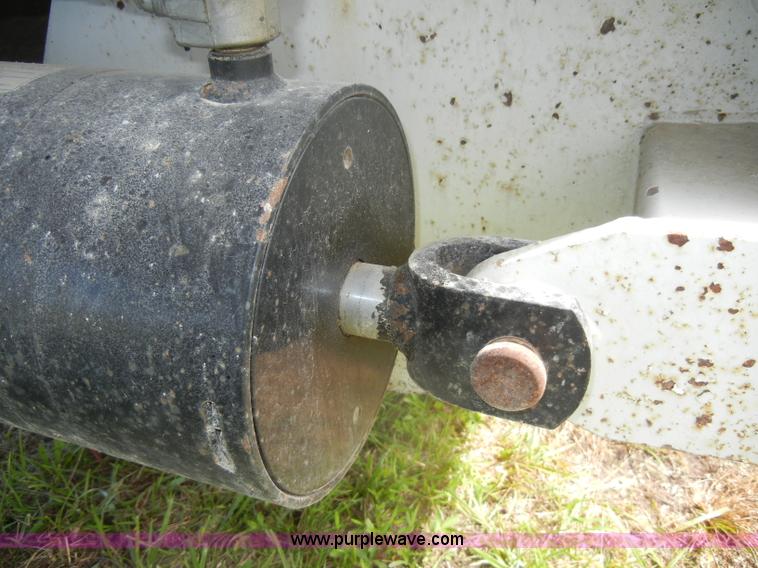 image for item D4076 2006 CTS BDT-40 40' pack mule trailer