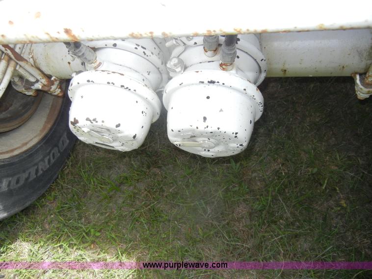 image for item D4076 2006 CTS BDT-40 40' pack mule trailer