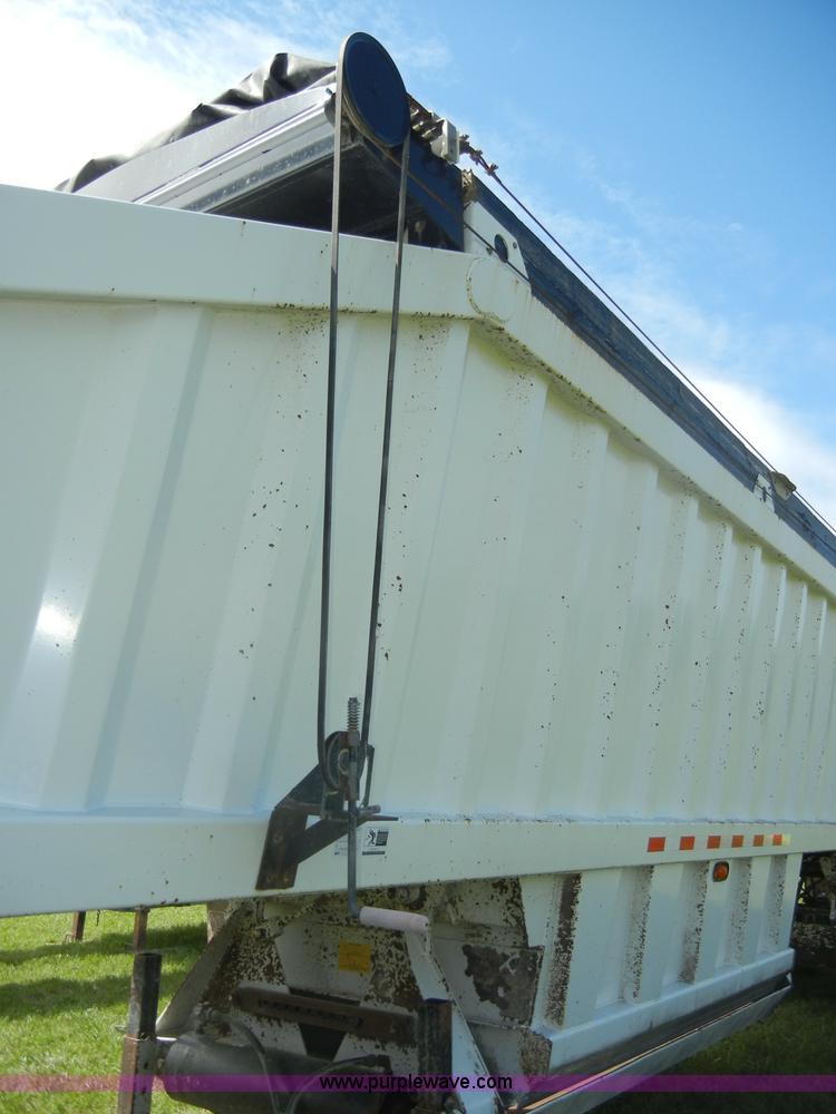 image for item D4076 2006 CTS BDT-40 40' pack mule trailer