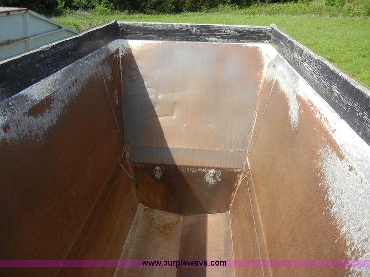 image for item D4076 2006 CTS BDT-40 40' pack mule trailer