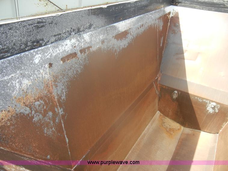 image for item D4076 2006 CTS BDT-40 40' pack mule trailer