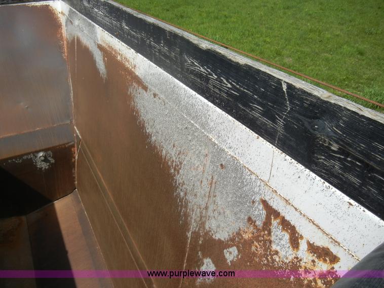 image for item D4076 2006 CTS BDT-40 40' pack mule trailer