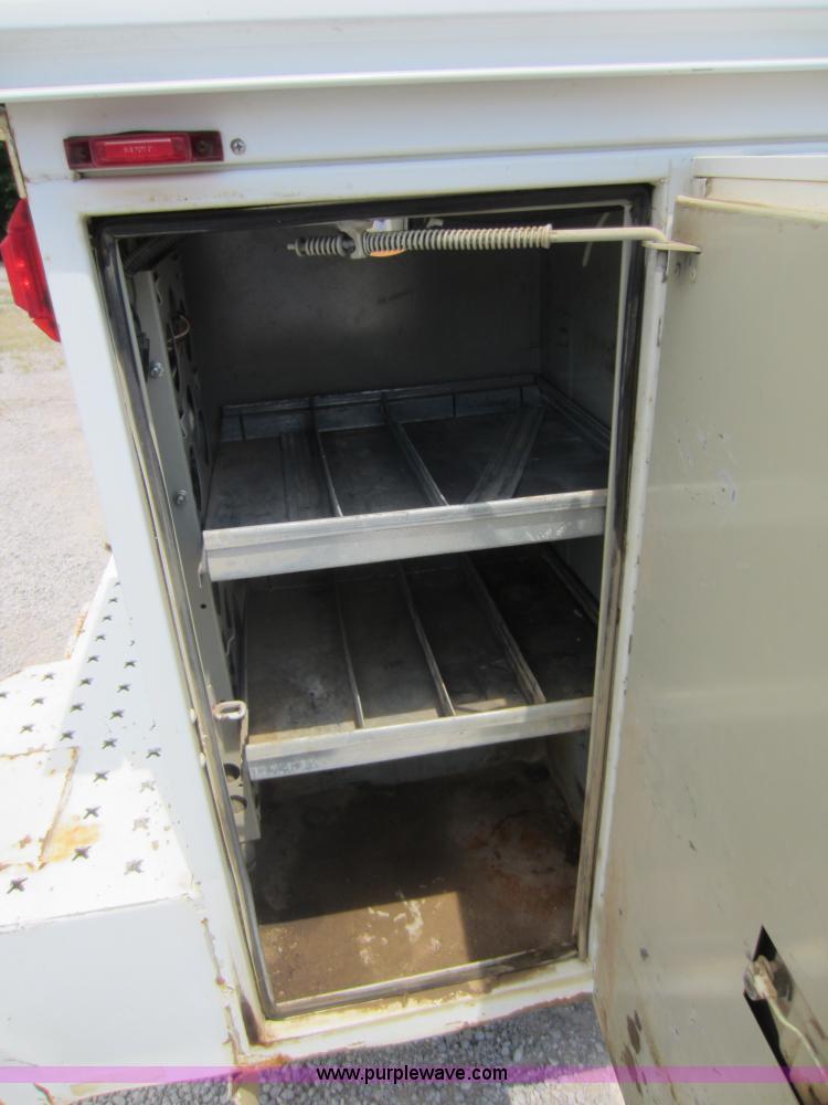 image for item D5530 2002 Chevrolet 3500 utility pickup truck