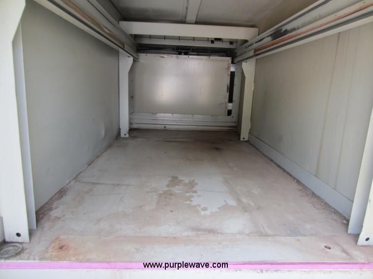 image for item D5530 2002 Chevrolet 3500 utility pickup truck