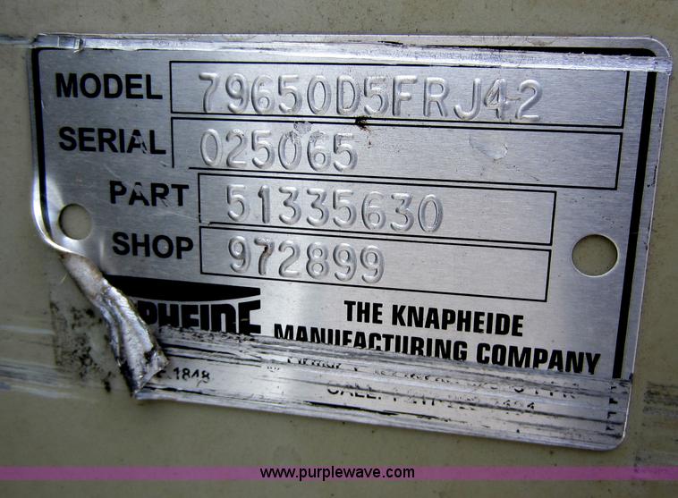 image for item D5530 2002 Chevrolet 3500 utility pickup truck