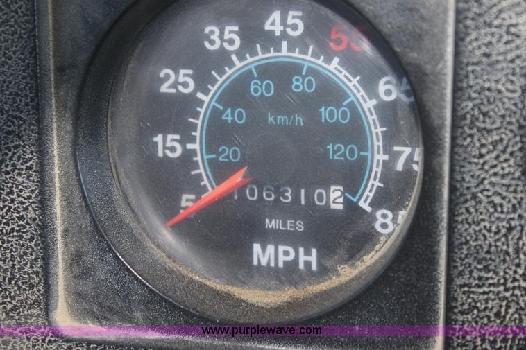 image for item D7806 1988 International F1954 dump truck