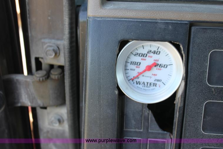 image for item D7807 1990 International 4900 dump truck