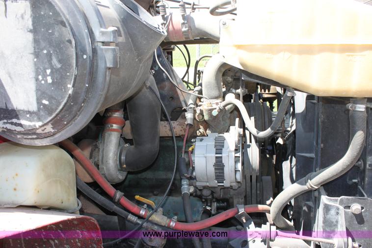 image for item D7807 1990 International 4900 dump truck