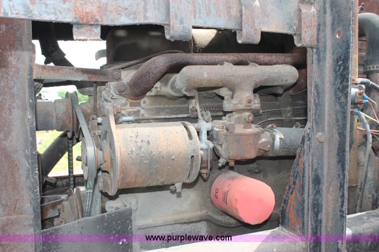 image for item D7894 1970 GMC 6500 asphalt oil distributor truck