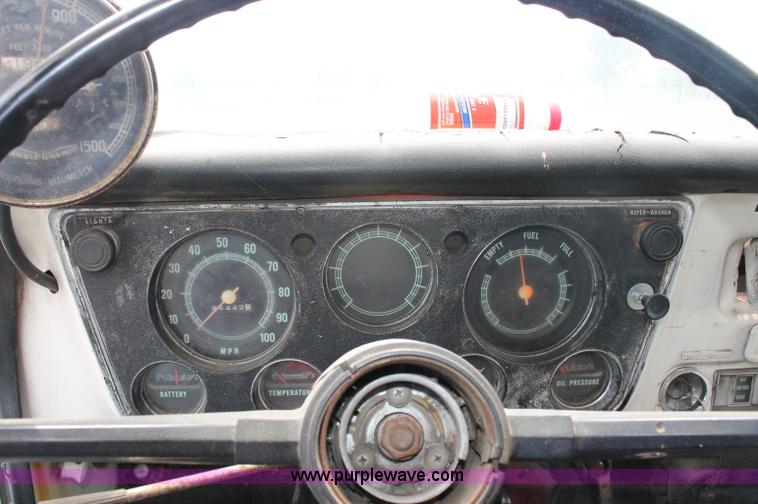 image for item D7894 1970 GMC 6500 asphalt oil distributor truck