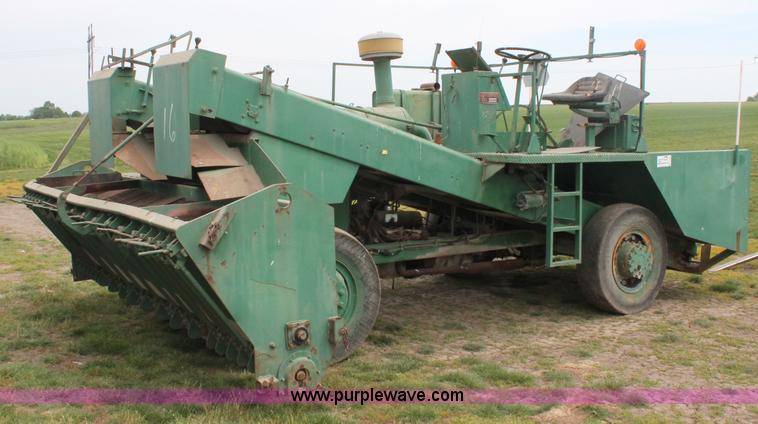 image for item D7895 Koehring K chip spreader