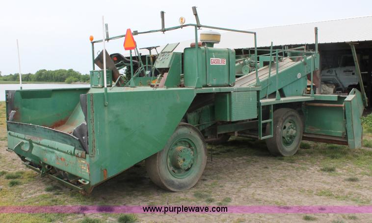 image for item D7895 Koehring K chip spreader