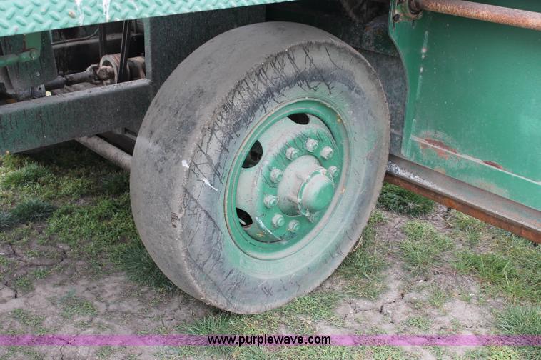 image for item D7895 Koehring K chip spreader