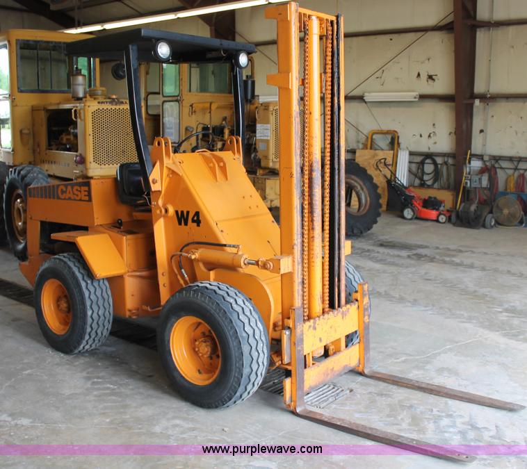 image for item D7897 Case W4 580E articulated forklift