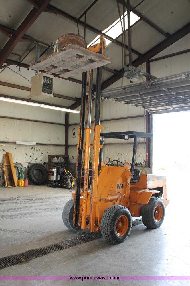 image for item D7897 Case W4 580E articulated forklift