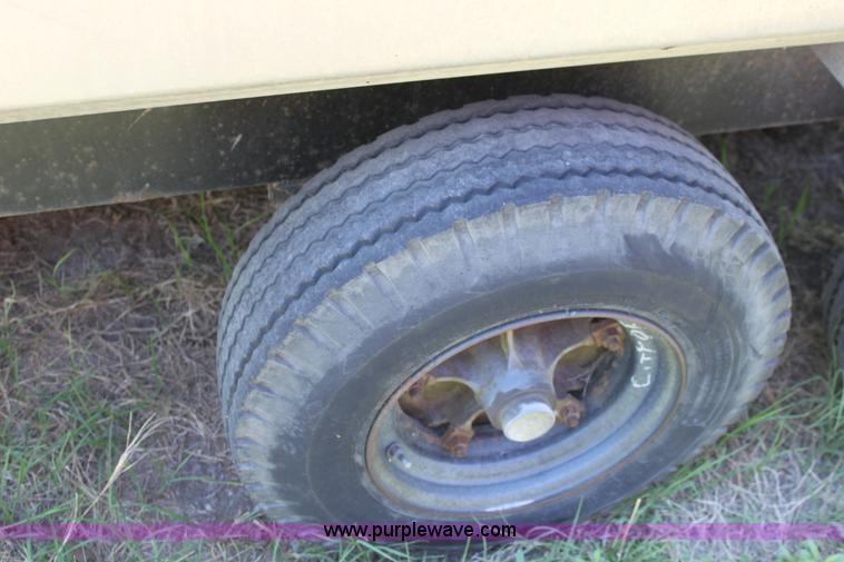 image for item D7911 2000 Kahn Versahall 20' tandem axle dump trailer