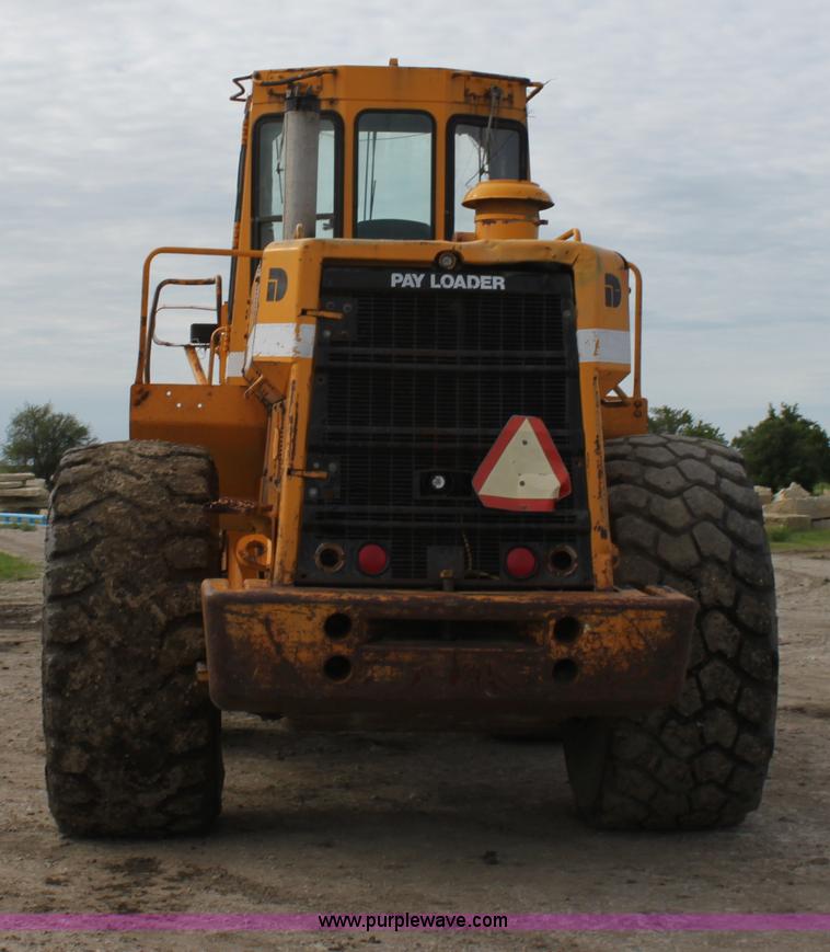 image for item D7977 1987 Dresser 550 wheel loader