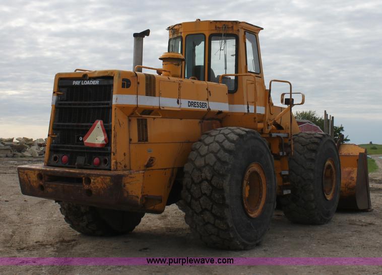 image for item D7977 1987 Dresser 550 wheel loader