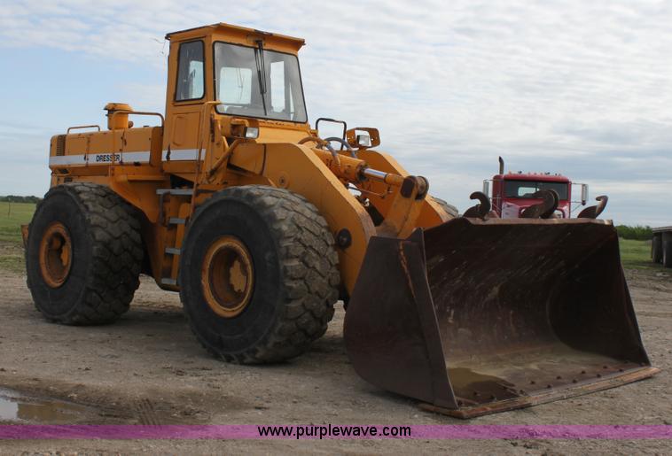 image for item D7977 1987 Dresser 550 wheel loader