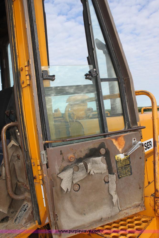 image for item D7977 1987 Dresser 550 wheel loader