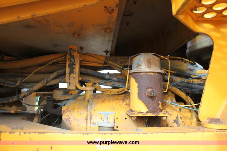 image for item D7977 1987 Dresser 550 wheel loader