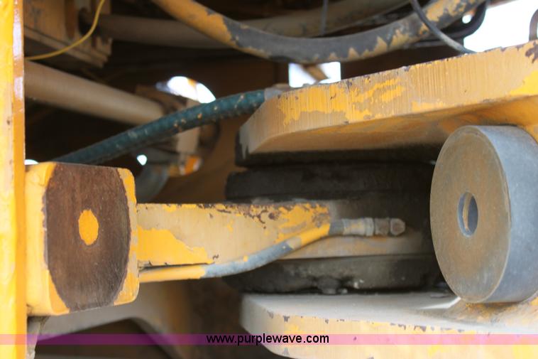 image for item D7977 1987 Dresser 550 wheel loader