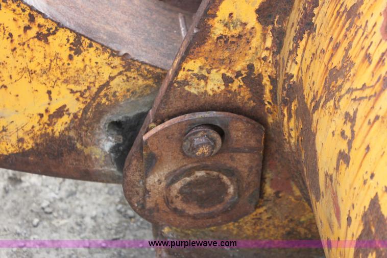 image for item D7977 1987 Dresser 550 wheel loader