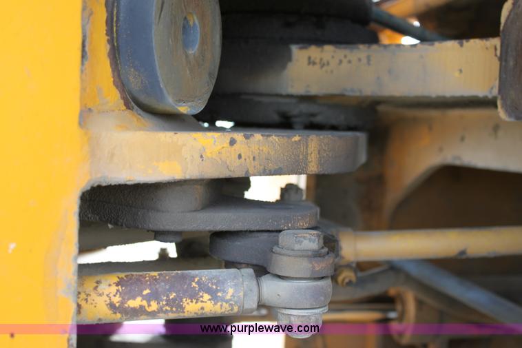 image for item D7977 1987 Dresser 550 wheel loader