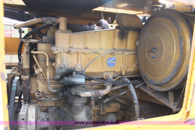 image for item D7977 1987 Dresser 550 wheel loader