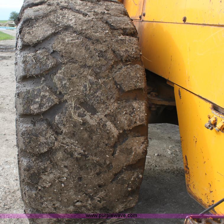 image for item D7977 1987 Dresser 550 wheel loader