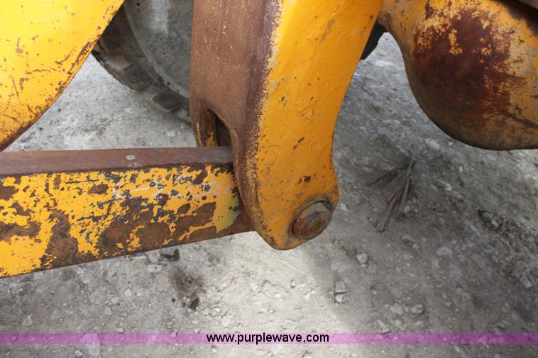 image for item D7977 1987 Dresser 550 wheel loader